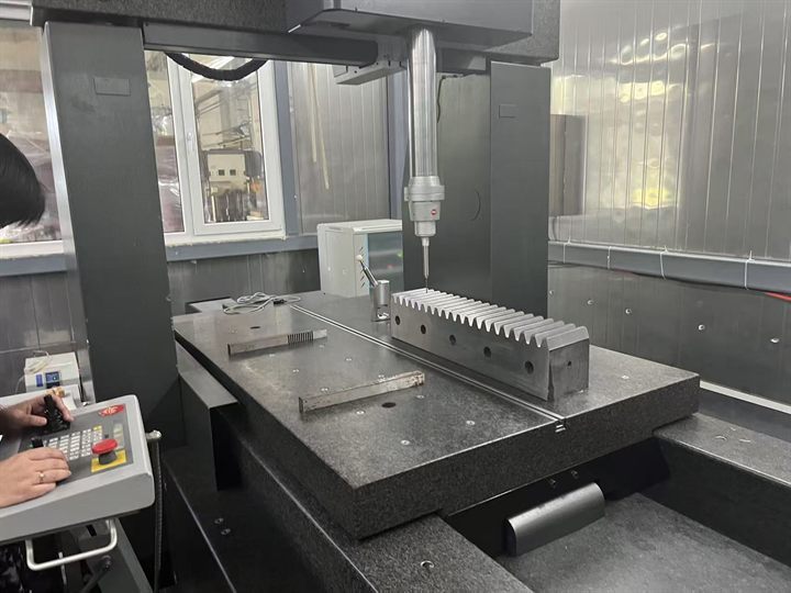 Precision verification from straight racks to curved ring segments