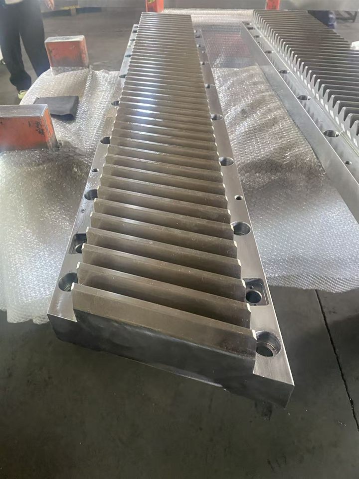 Choosing straight, helical or curved racks