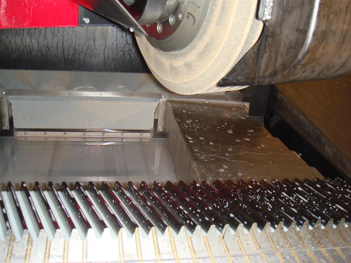 Tool selection and pitch control for rack milling