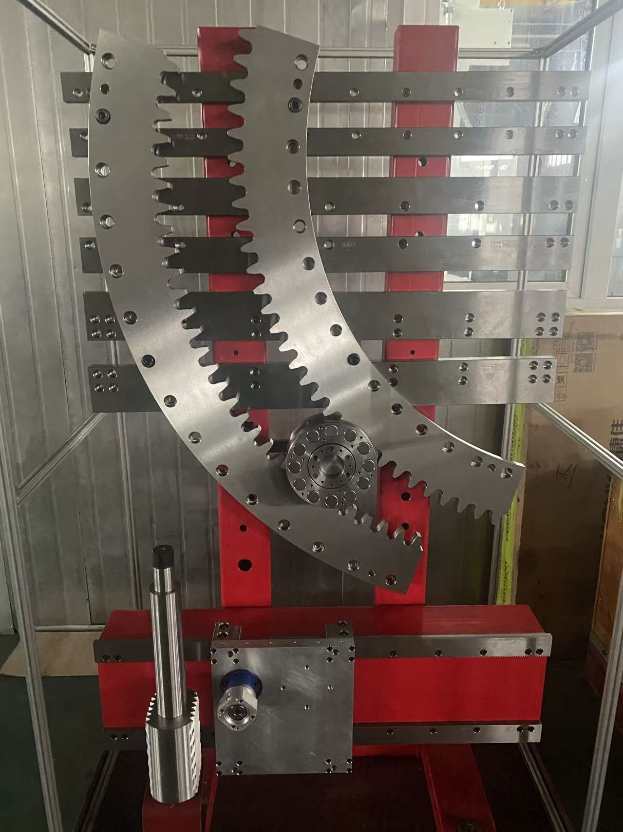 Large-diameter segmented ring
