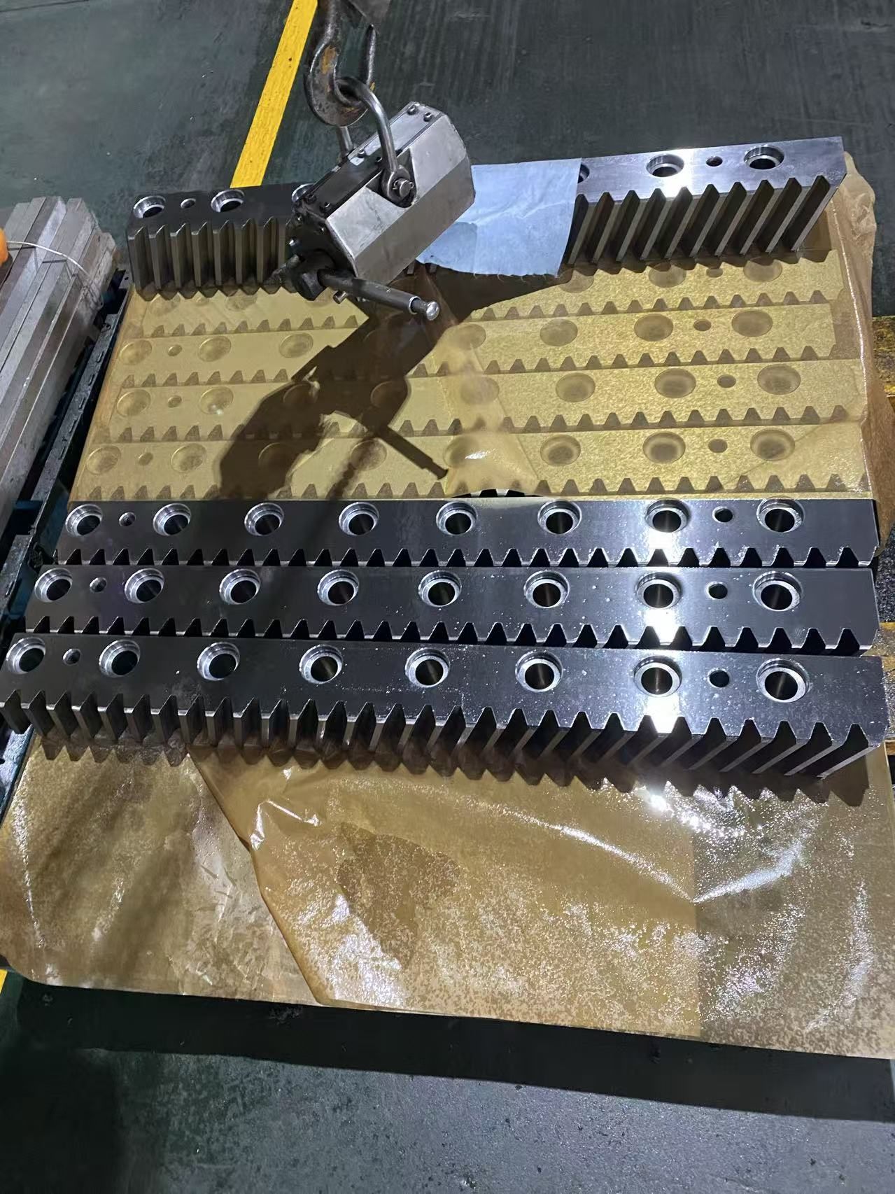 Zero-backlash roller rack and ring system