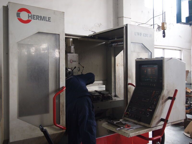 Five-face machining centre 1